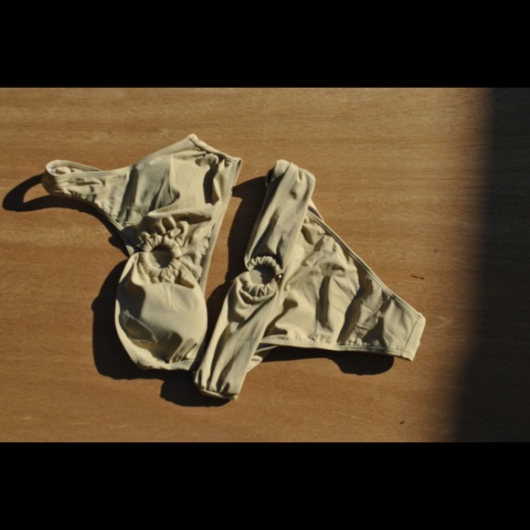 Coco Rings Bikini Set - Picture 2 of 6